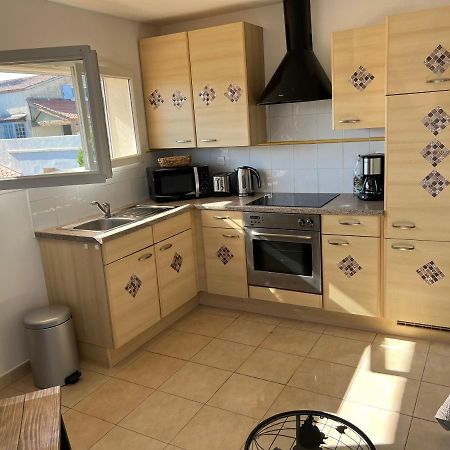 Plein Sud, Bel Appartement 20 Metres De La Plage La Capte Hyères Dış mekan fotoğraf