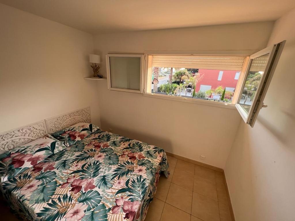 Plein Sud, Bel Appartement 20 Metres De La Plage La Capte Hyères Dış mekan fotoğraf
