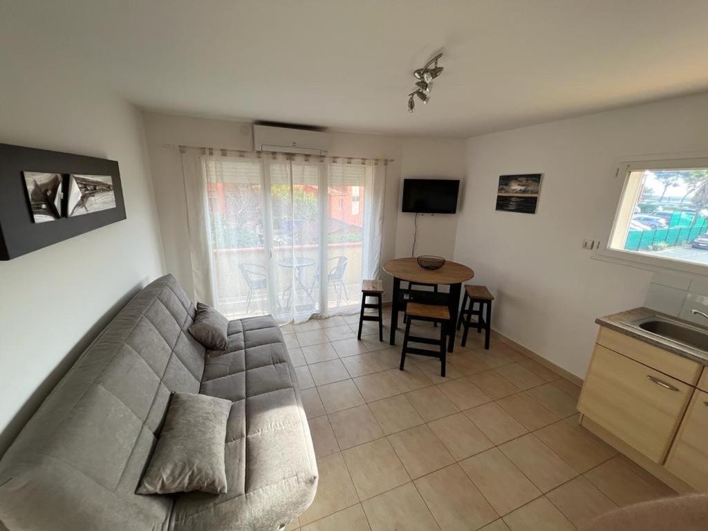 Plein Sud, Bel Appartement 20 Metres De La Plage La Capte Hyères Dış mekan fotoğraf